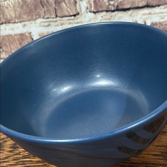 Pfaltzgraff Blue mixing/serving Bowl - Picture 7 of 10